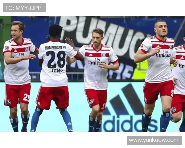 德甲赛场：汉堡垫底，遭遇降级危机